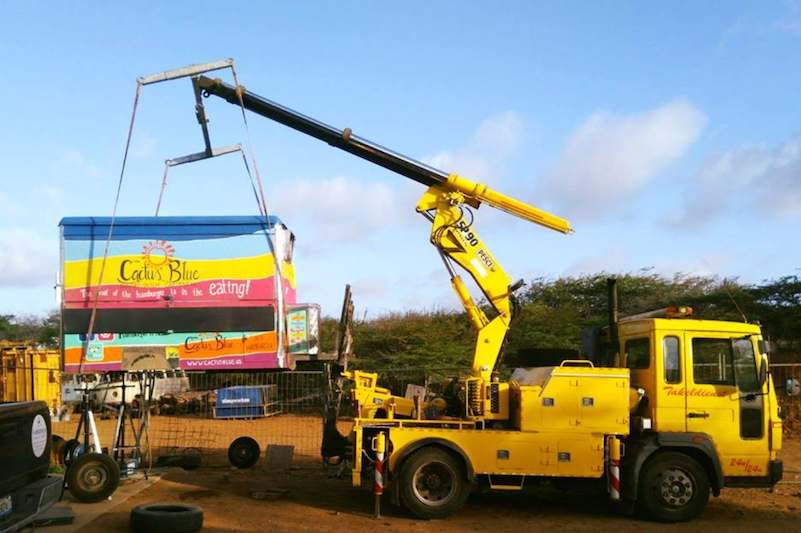 cactus-blue-bonaire-foodtruck-news