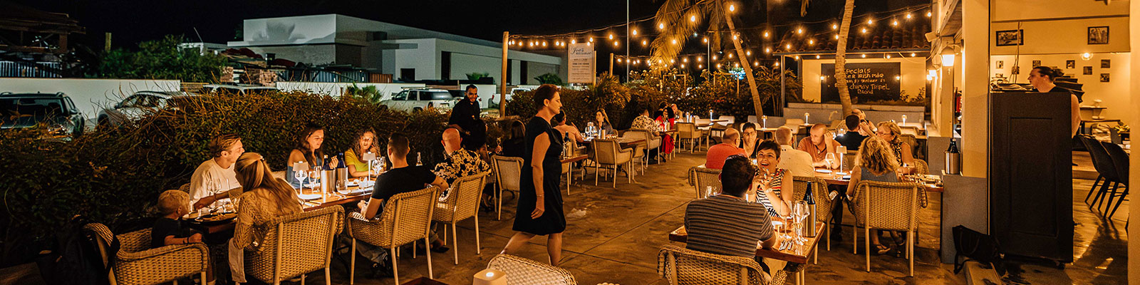joes-restaurant-bonaire-slider-img-2-2025